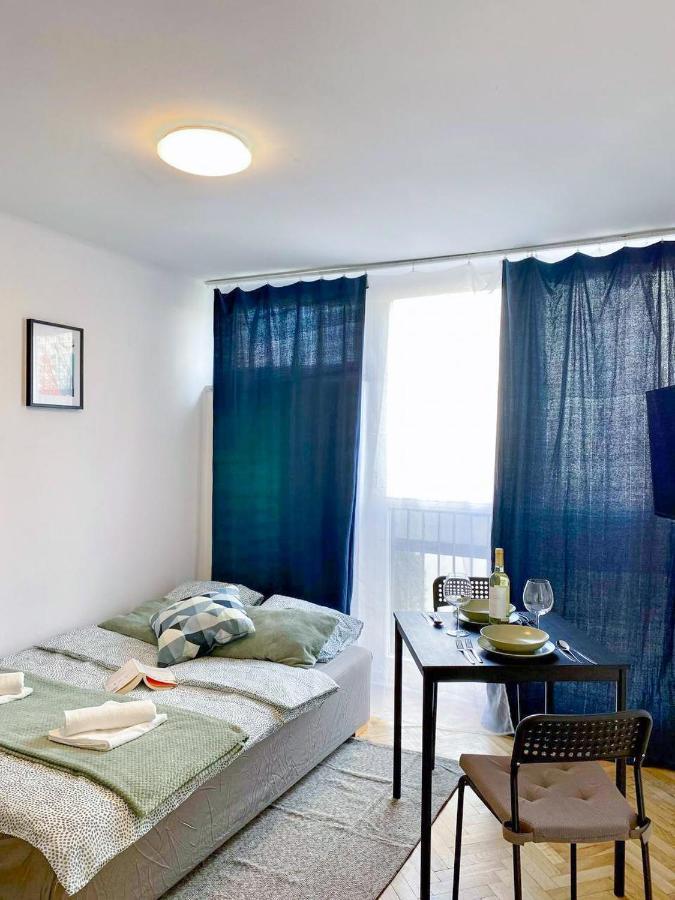 Halby Apartment Chlodna 15 Warschau Exterior foto